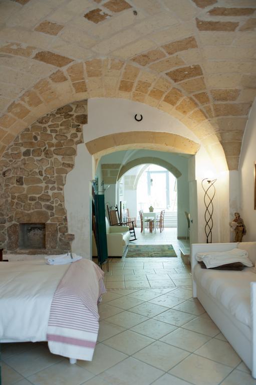 ليتشي Casa D'Artista Suite & Garden الغرفة الصورة