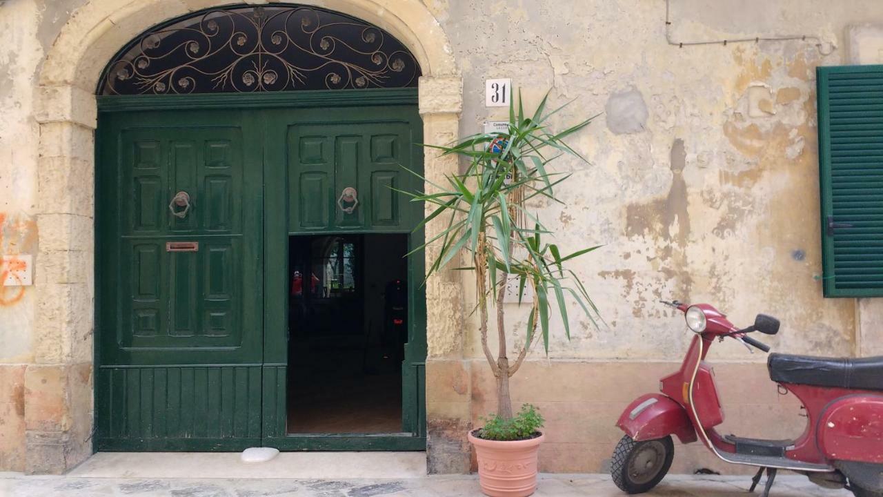 ليتشي Casa D'Artista Suite & Garden المظهر الخارجي الصورة